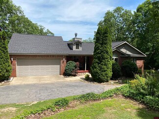 213 Knollwood Dr, Midway, AR 72651