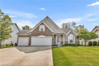 2035 Glenmont Dr, Brunswick, OH 44212