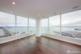 425 1st St Unit 3001, San Francisco, CA 94105