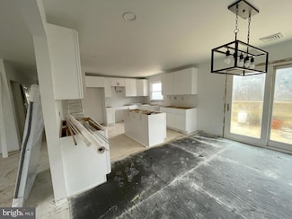 229 Prosser Ave, Williamstown, NJ 08094