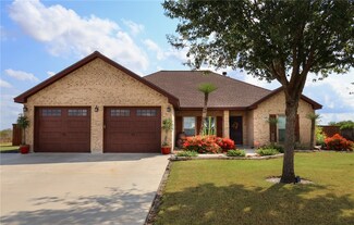 145 Deer Run Trace, Three Rivers, TX 78071