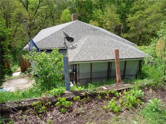 22 Wisetown Rd, Charleroi, PA 15022