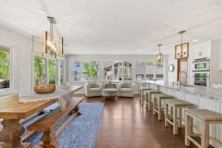6592 Rustic Rd SE, Prior Lake, MN 55372