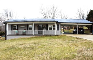2710 Twin Meadow Dr, Hudson, NC 28638