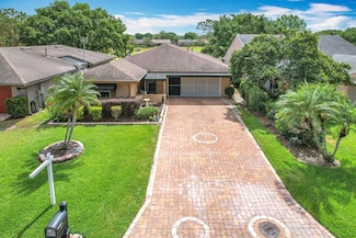 571 Saint Andrews Rd, Winter Haven, FL 33884