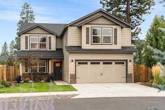 729 N Roundhouse Ct, Sisters, OR 97759