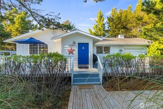 530 S Surf St, Westport, WA 98595
