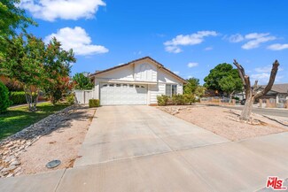 2281 El Rio St, Lancaster, CA 93535