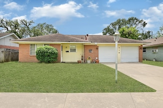 518 Elton St, Houston, TX 77034