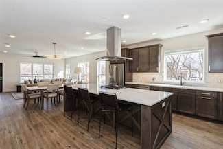1953 1st Ave E Unit 301, Cedar Rapids, IA 52402