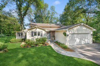 17800 Frommes Cir, Minnetonka, MN 55345