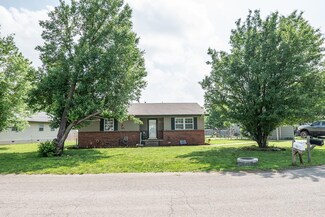 202 E 11th Ave, Caney, KS 67333
