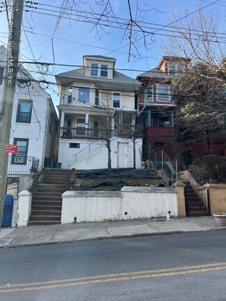 440 Westervelt Ave, Staten Island, NY 10301