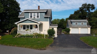 6583 W Atlantic Ave, Hudson, NY 12534