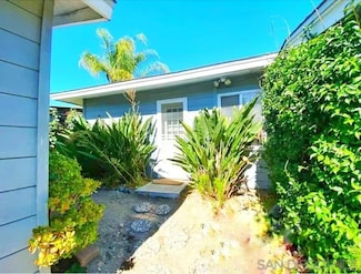 925 Olive Ave, Vista, CA 92083