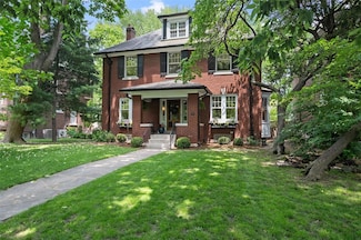 6355 Washington Ave, University City, MO 63130