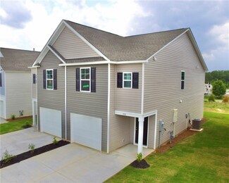 458 Seaborn Cir, Anderson, SC 29625
