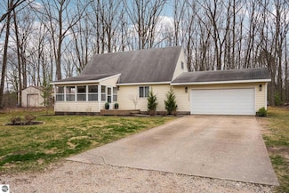 7555 Anthony St, Fife Lake, MI 49633