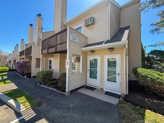 8 Rose Ln Unit 24-23, Danbury, CT 06811