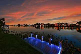 7003 Pine Tree Ln, West Palm Beach, FL 33406