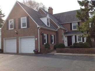 640 Kenilworth Terrace, Kenilworth, IL 60043