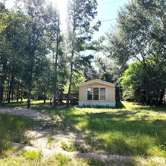 4 Dorothy St, Huntsville, TX 77320