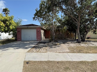 1719 24th St E, Palmetto, FL 34221