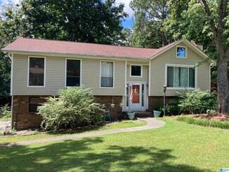 1427 Tropical Ln, Alabaster, AL 35007