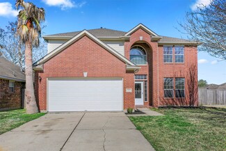 902 Chase Lock Dr, Bacliff, TX 77518