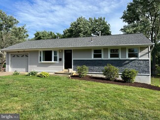 7131 Wilburdale Dr, Annandale, VA 22003