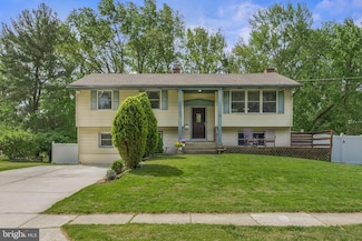 205 Hamilton Rd, Marlton, NJ 08053