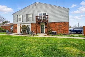 9 Milky Way Ct, Fairfield, OH 45014