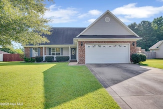 267 Livingston Dr, Raeford, NC 28376