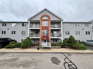 728 Beverage Hill Ave Unit 2, Pawtucket, RI 02861