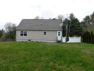 121 Monadnock St, Troy, NH 03465