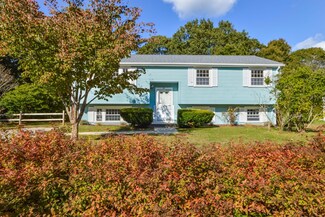 74 Meredith Dr, East Falmouth, MA 02536