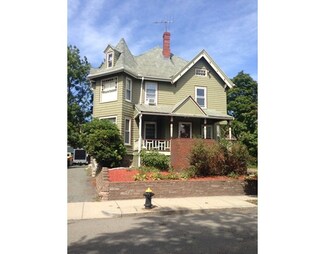 90 Kenwood St, Dorchester Center, MA 02124