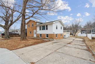 2407 O Ave NW, Cedar Rapids, IA 52405