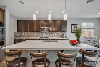 2153 Kingwood Rd, Cotati, CA 94928