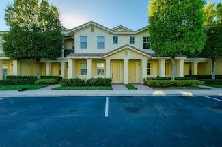 1077 NW 18th Ave, Boca Raton, FL 33486