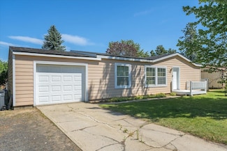 1405 Evergreen Rd, Deer Park, WA 99006