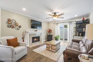 126 Mill Run E Unit 84, Hightstown, NJ 08520