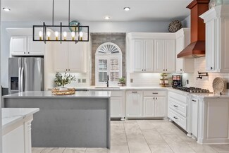 2418 Strathfield Ln, Roanoke, TX 76262