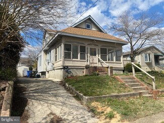 207 S Grove Ave, National Park, NJ 08063