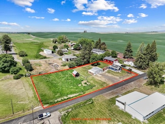 409 N 2nd St, Fairfield, WA 99012