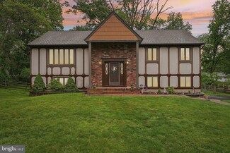 15 Duffield Dr, Ewing, NJ 08628