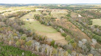 11808 Cripple Creek Rd, Berry, AL 35546