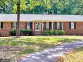 7245 Hanover Grove Ln, Mechanicsville, VA 23111