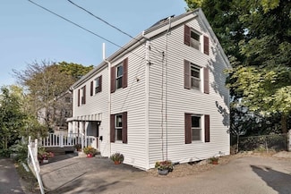 34 Green Ct, Newton, MA 02458