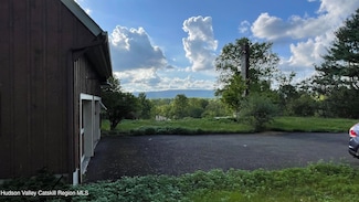 592 Sand Hill Rd, Gardiner, NY 12525